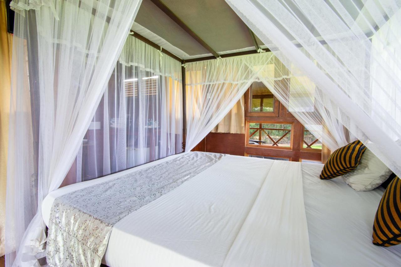 The Hideout Sigiriya Villa Exterior photo