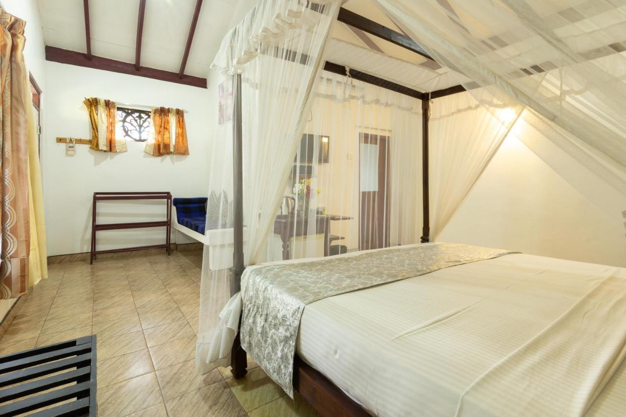 The Hideout Sigiriya Villa Exterior photo