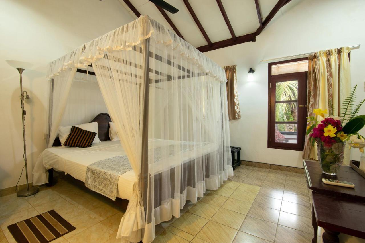 The Hideout Sigiriya Villa Exterior photo