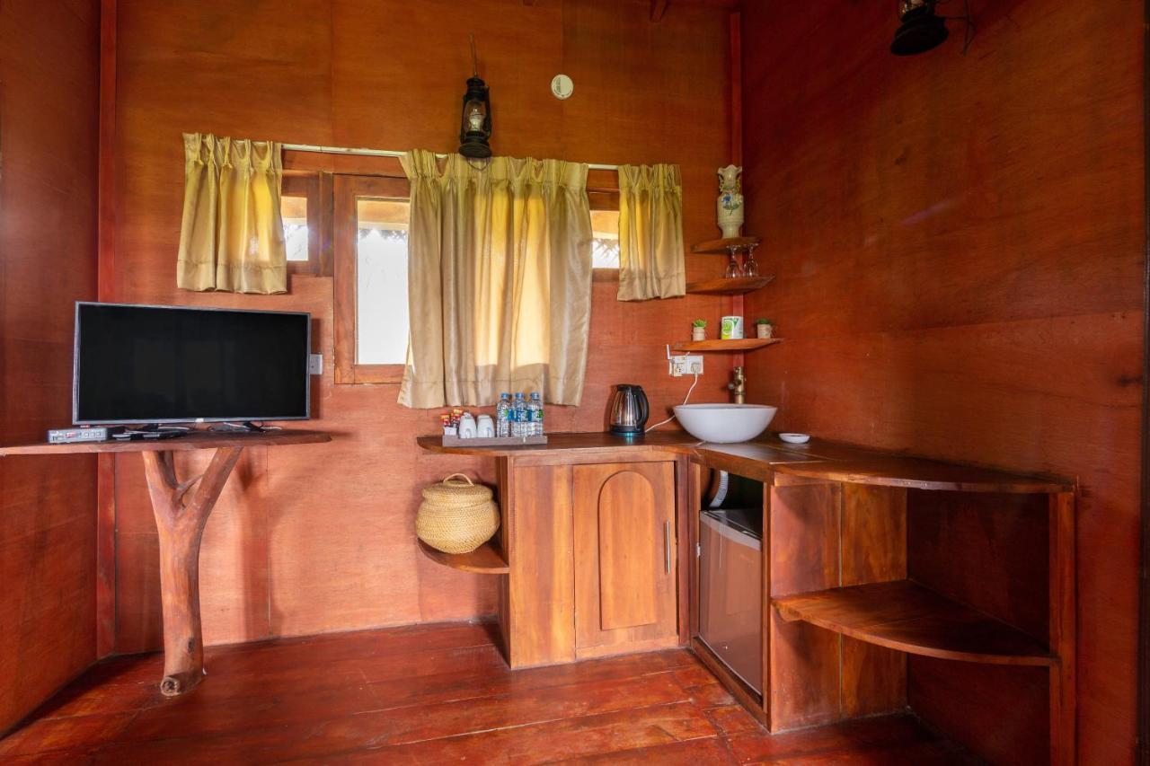 The Hideout Sigiriya Villa Exterior photo
