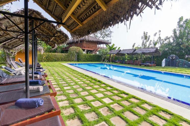 The Hideout Sigiriya Villa Exterior photo